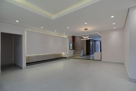 Casa de condomínio para alugar com 275m², 3 quartos e 2 vagasSala de Jantar