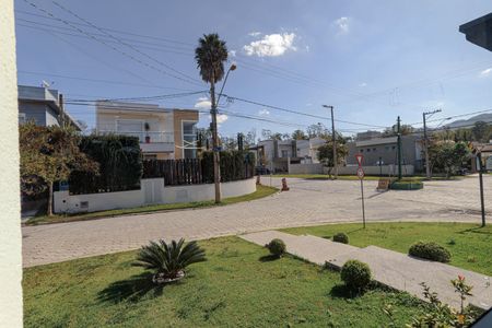 Casa de condomínio para alugar com 275m², 3 quartos e 2 vagasVista - Sala