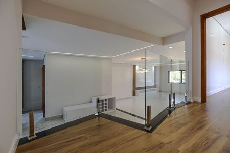 Casa de condomínio para alugar com 275m², 3 quartos e 2 vagasLiving