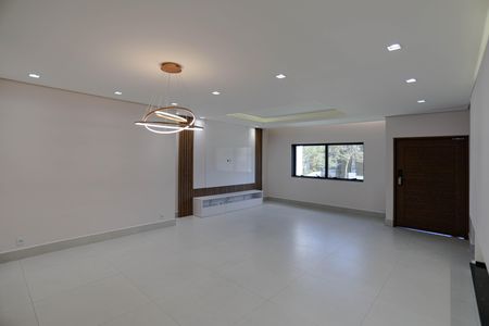 Casa de condomínio para alugar com 275m², 3 quartos e 2 vagasSala de Jantar