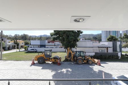 Casa de condomínio para alugar com 275m², 3 quartos e 2 vagasVista - Churrasqueira