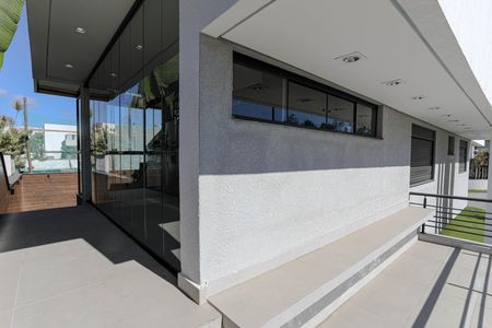 Casa de condomínio para alugar com 275m², 3 quartos e 2 vagasVaranda