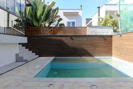 Casa de condomínio para alugar com 275m², 3 quartos e 2 vagasPiscina