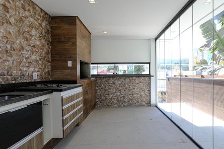 Casa de condomínio para alugar com 275m², 3 quartos e 2 vagasChurrasqueira