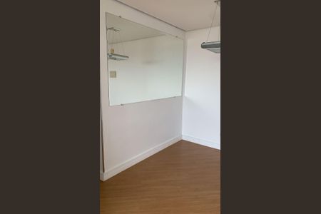 Apartamento à venda com 47m², 2 quartos e 1 vaga Apartamento à venda com 47m², 2 quartos e 1 vagaSala