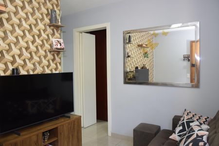 Sala de apartamento para alugar com 2 quartos, 45m² em Valo Velho, Embu das Artes