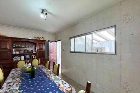 Casa à venda com 300m², 4 quartos e 3 vagasCopa
