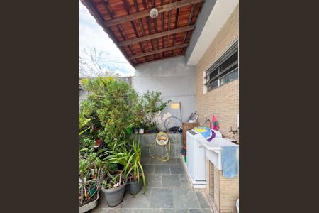 Casa à venda com 300m², 4 quartos e 3 vagasÁrea de Serviço - Edícula 