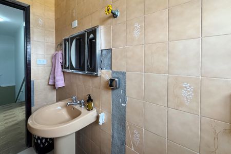 Casa à venda com 300m², 4 quartos e 3 vagasBanheiro Social 2