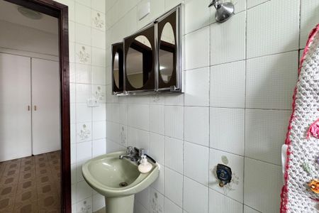 Casa à venda com 300m², 4 quartos e 3 vagasBanheiro Social 1