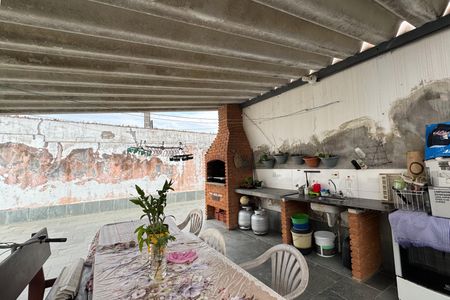 Casa à venda com 300m², 4 quartos e 3 vagasÁrea - Churrasqueira