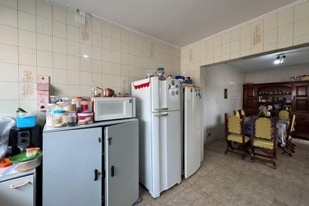 Casa à venda com 300m², 4 quartos e 3 vagasCozinha 