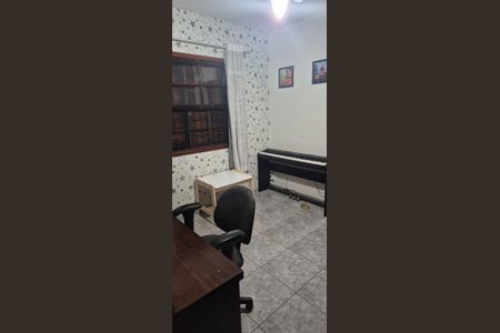 Casa à venda com 206m², 3 quartos e 2 vagasQuarto