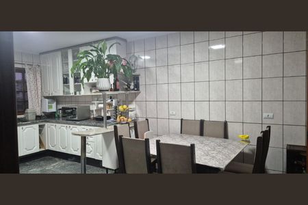 Casa à venda com 206m², 3 quartos e 2 vagasCozinha