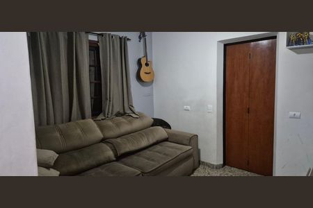 Casa à venda com 206m², 3 quartos e 2 vagasSala
