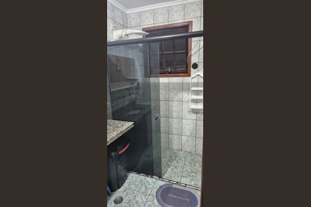 Casa à venda com 206m², 3 quartos e 2 vagasBanheiro 