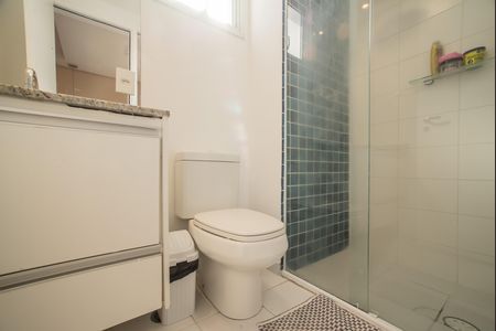 Apartamento à venda com 64m², 2 quartos e 1 vaga Apartamento à venda com 64m², 2 quartos e 1 vagaBanheiro da Suíte