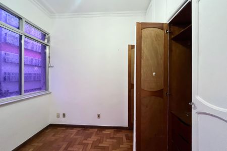 Apartamento para alugar com 2225m², 2 quartos e 1 vagaQuarto 2