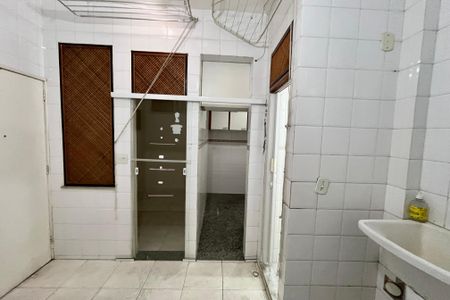 Apartamento para alugar com 2225m², 2 quartos e 1 vagaÁrea de Serviço