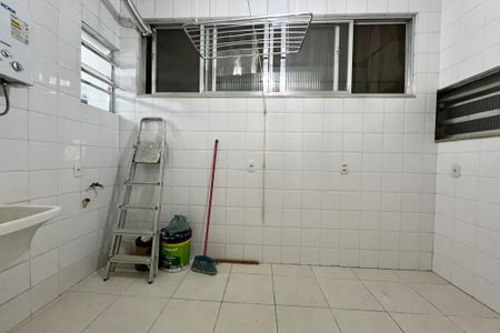 Apartamento para alugar com 2225m², 2 quartos e 1 vagaÁrea de Serviço