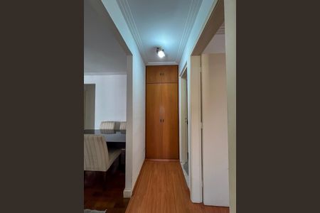 Apartamento à venda com 69m², 2 quartos e 1 vagaCorredor