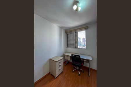 Apartamento à venda com 69m², 2 quartos e 1 vagaQuarto 2