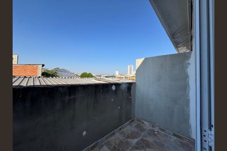Varanda de kitnet/studio para alugar com 1 quarto, 24m² em Rochdale, Osasco