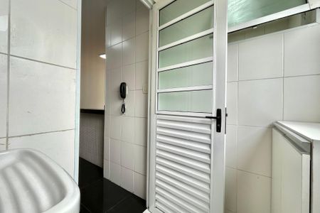 Apartamento à venda com 61m², 3 quartos e 1 vagaÁrea de Serviço
