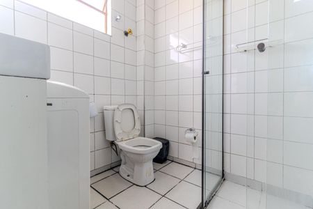 Banheiro de kitnet/studio para alugar com 1 quarto, 32m² em Centro Histórico de São Paulo, São Paulo