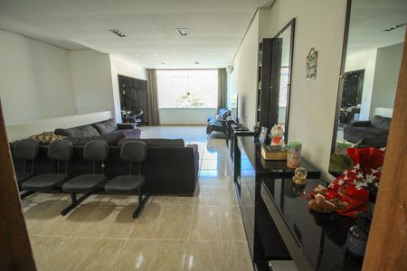 Casa à venda com 4 quartos, 341m² em Mooca, São Paulo