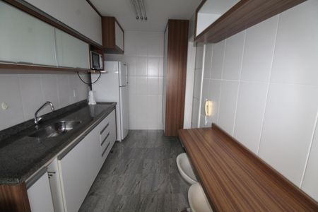 Apartamento para alugar com 64m², 2 quartos e 1 vagaCozinha