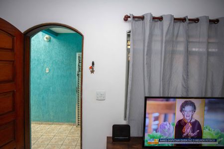 Casa à venda com 100m², 3 quartos e 2 vagasSala Casa 1