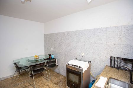 Casa à venda com 100m², 3 quartos e 2 vagasCozinha Casa 1