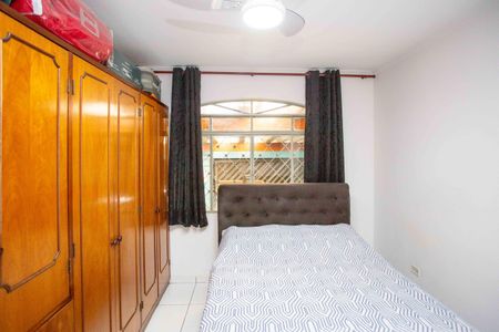 Casa à venda com 100m², 3 quartos e 2 vagasQuarto Casa 1