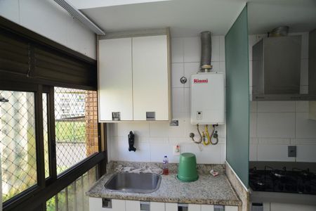 Apartamento para alugar com 150m², 4 quartos e 2 vagasÁrea de Serviço