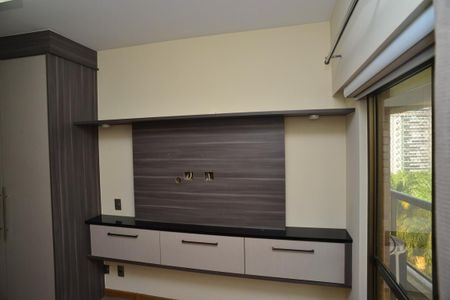 Apartamento para alugar com 150m², 4 quartos e 2 vagasSuíte 1