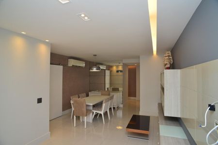 Apartamento para alugar com 150m², 4 quartos e 2 vagasSala