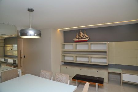 Apartamento para alugar com 150m², 4 quartos e 2 vagasSala