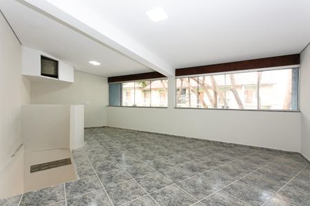 Casa à venda com 300m², 3 quartos e 3 vagasCasa 2 - Quarto