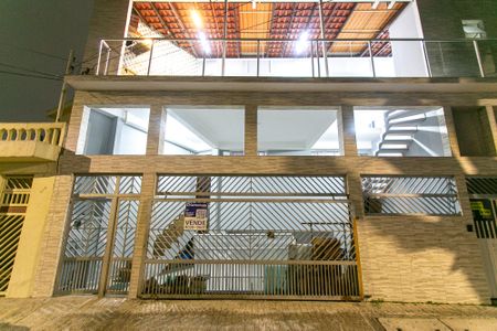 Casa à venda com 300m², 3 quartos e 3 vagasFachada - placa WYNY-373