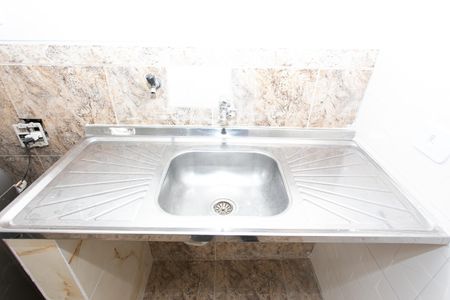 Casa à venda com 300m², 3 quartos e 3 vagasCasa 2 - Cozinha e Área de Serviço