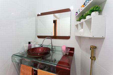 Casa à venda com 300m², 3 quartos e 3 vagasCasa 1 - Banheiro