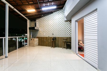 Casa à venda com 300m², 3 quartos e 3 vagasCasa 1 - Varanda gourmet