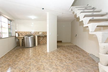 Casa à venda com 300m², 3 quartos e 3 vagasCasa 2 - Sala e Cozinha