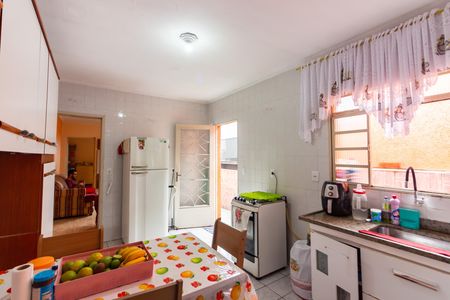 Casa à venda com 250m², 2 quartos e 1 vaga Casa à venda com 250m², 2 quartos e 1 vagaCozinha
