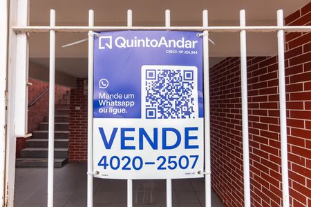 Casa à venda com 250m², 2 quartos e 1 vaga Casa à venda com 250m², 2 quartos e 1 vagaPlaca