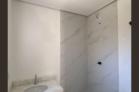 Casa de condomínio à venda com 94m², 2 quartos e 2 vagasBanheiro da Suíte 1