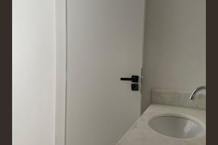 Casa de condomínio à venda com 94m², 2 quartos e 2 vagasLavabo