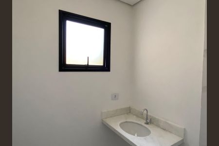Casa de condomínio à venda com 94m², 2 quartos e 2 vagasBanheiro da Suíte 1