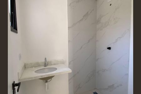 Casa de condomínio à venda com 94m², 2 quartos e 2 vagasBanheiro da Suíte 1